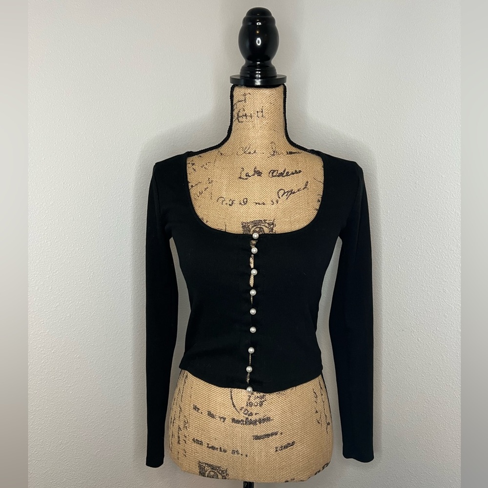 Forever 21 Women Ribbed Black Crop Top With Pearl Buttons